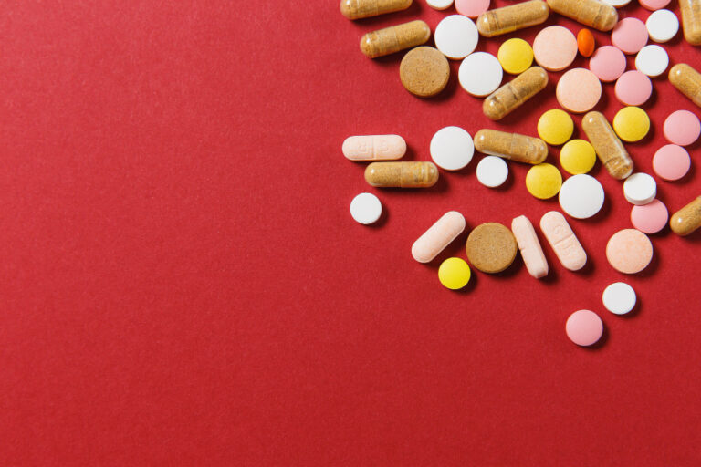 Complément alimentaire pour les yeux : tout savoir (2023)